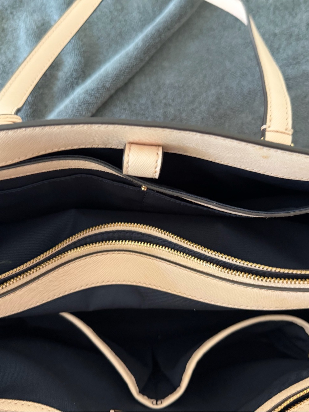 Tory Burch Blush Leather Tote with Gold Hardware - Picture 3 of 3